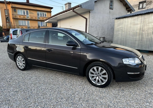 Volkswagen Passat cena 17700 przebieg: 280000, rok produkcji 2007 z Dąbrowa Tarnowska małe 154